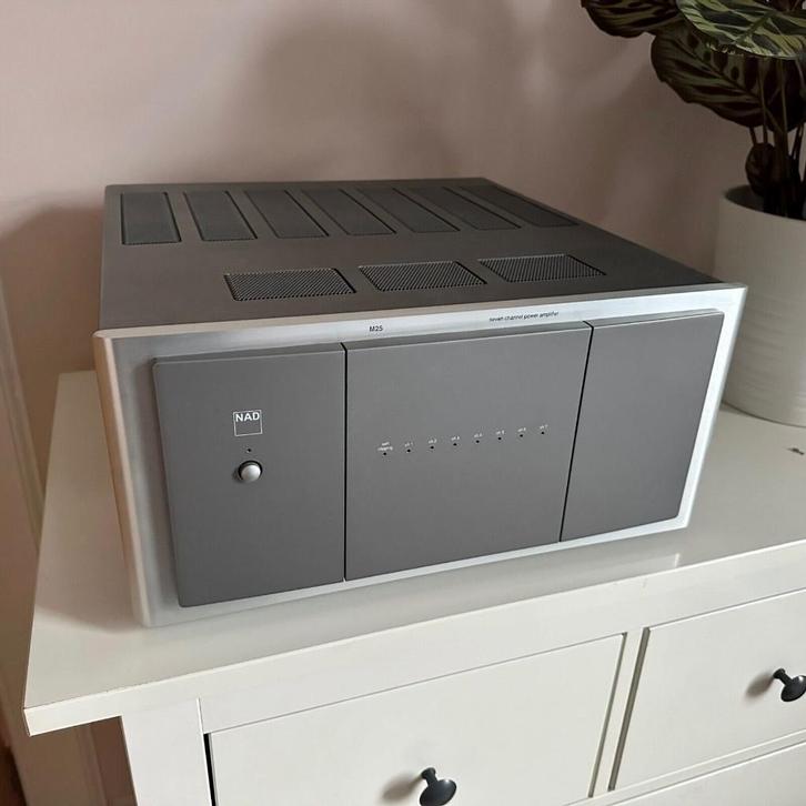 Audiophile NAD Masters Series M25 Power Amplifier, Audio, Tv en Foto, Versterkers en Receivers, Zo goed als nieuw, 120 watt of meer