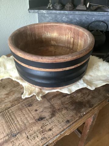Olijfbak kaasmal vintage hout hoepen metaal 55€ beschikbaar voor biedingen