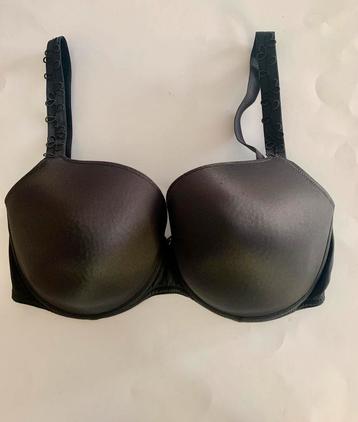 Prima donna 90F satin de luxe voorgevormd beschikbaar voor biedingen