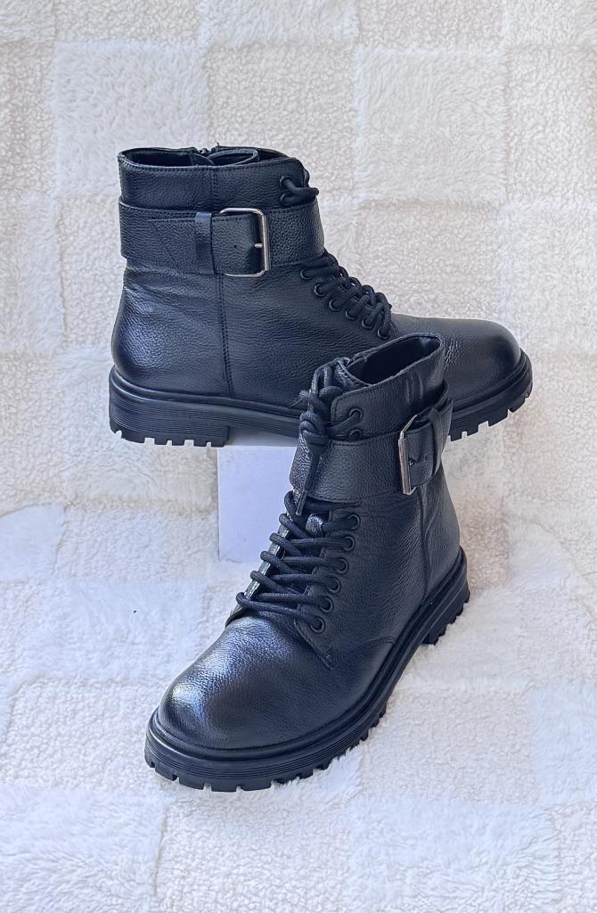 Nieuwe Café Moda zwarte leren veterlaarsjes maat 38, Kleding | Dames, Schoenen, Nieuw, Lage of Enkellaarzen, Zwart, Ophalen of Verzenden