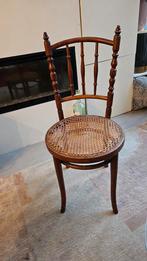 thonet café stoeltje,  opknapper, Antiek en Kunst, Antiek | Meubels | Stoelen en Banken, Ophalen of Verzenden