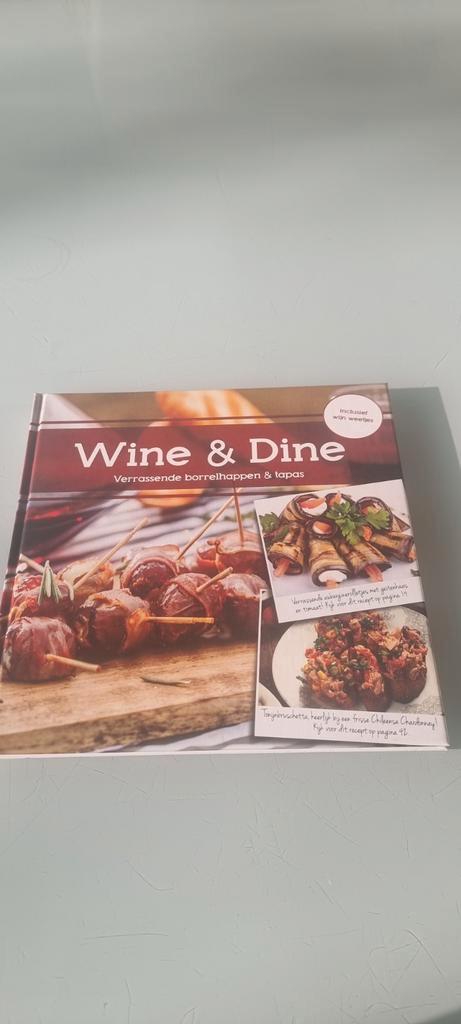Wine & Dine: Borrelhapjes & Tapas Kookboek, Boeken, Kookboeken, Verzenden