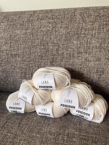 6 Bollen Lang Yarns Poseidon kleur 1 beschikbaar voor biedingen