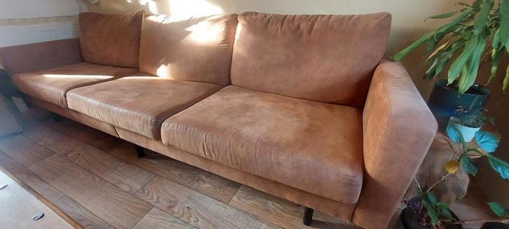 Keurige bank met poef! Merk: Collin, cognac kleur, Huis en Inrichting, Banken | Bankstellen, Zo goed als nieuw, 300 cm of meer