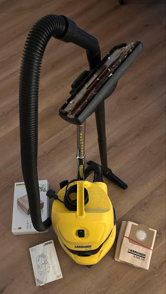Kärcher WD 3.200 Stofzuiger, Witgoed en Apparatuur, Stofzuigers, Gebruikt, Stofzuiger, Minder dan 1200 watt, Stofzak, Ophalen