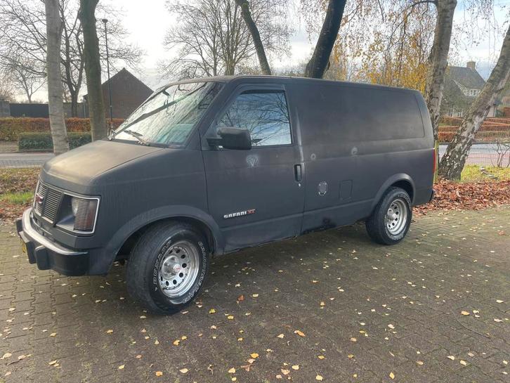 GMC Safari | uniek V8 LPG | 1993 Zwart | Chevrolet Astro, Auto's, Bestelauto's, Particulier, ABS, Bluetooth, Parkeersensor, Radio