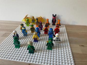 Lego - Ninjago - Minifigures - Lotto 20 beschikbaar voor biedingen