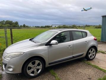 Renault Megane 1.6 16V 81KW HB 2009 Grijs beschikbaar voor biedingen