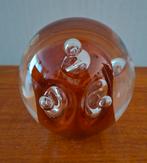 Presse papier, Verzenden