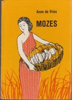 Mozes - Anne de Vries, Ophalen of Verzenden, Zo goed als nieuw