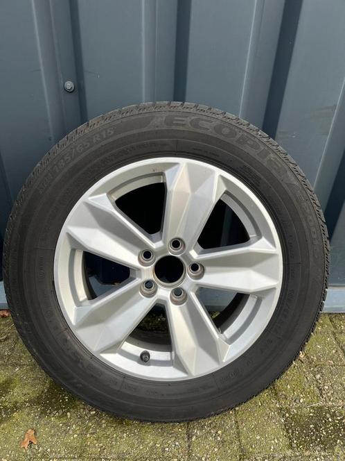 Audi 15 inch originele velgen + zomerbanden, Auto-onderdelen, Banden en Velgen, Banden en Velgen, Zomerbanden, 15 inch, 185 mm
