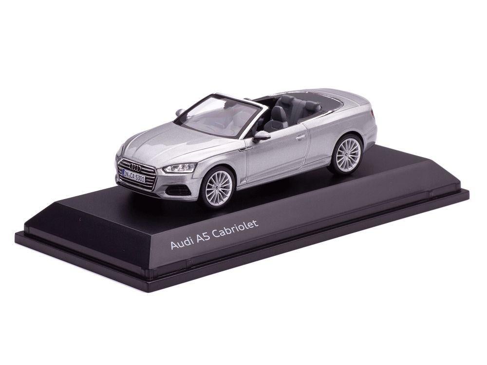 Audi A5 Open Cabriolet Zilvergrijs Metallic Spark 5011705331, Hobby en Vrije tijd, Modelauto's | 1:43, Carmodel s.r.l. Viale Europa Unita snc info@modelcarswholesale.com