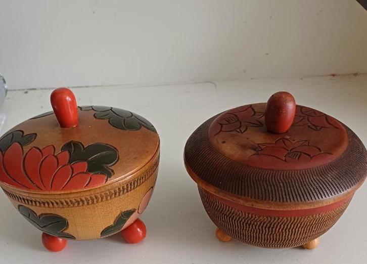 2 Amsterdamse school hout nijverheid dekseldoosjes, Antiek en Kunst, Kunst | Overige Kunst, Ophalen of Verzenden