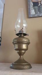 Antieke Olielamp met Glazen Kap, Ophalen of Verzenden