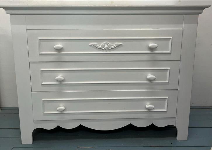 Witte commode / ladekast, Kinderen en Baby's, Kinderkamer | Commodes en Kasten, Zo goed als nieuw, Commode, 90 tot 105 cm, 100 cm of meer