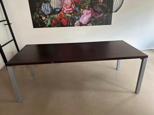 Pastoe Travé tafel Donker bruin Cherry fineer L210x B90xH74, Huis en Inrichting, Tafels | Eettafels, Gebruikt, 50 tot 100 cm, 200 cm of meer