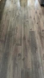 Gratis laminaatvloer – bruin/grijs – ca. 50 m², Ophalen, Gebruikt, Bruin, 50 tot 75 m²