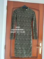 Ivivi legergroene kanten jurk maat S, Kleding | Dames, Jurken, Ophalen of Verzenden, Zo goed als nieuw, Ivivi, Maat 36 (S)