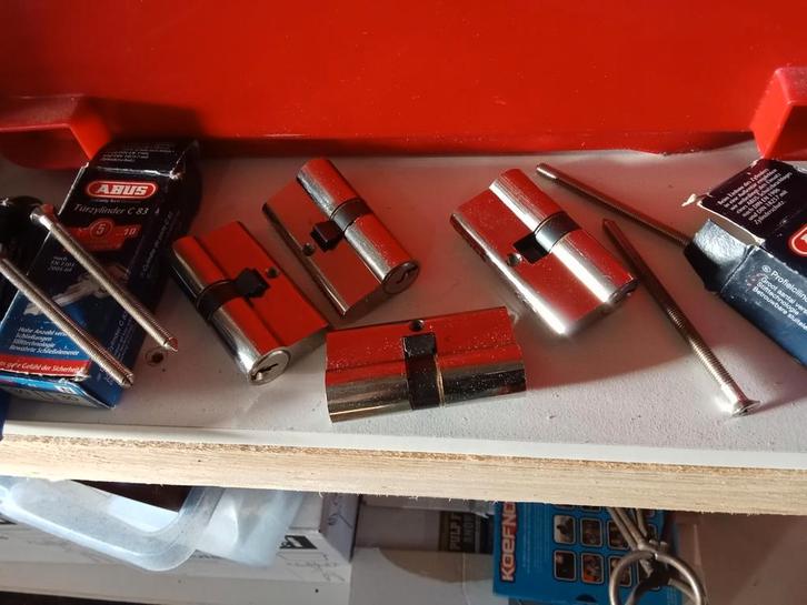 4x Deurslot Cilinder ABUS C83 - Zonder Sleutel, Doe-het-zelf en Verbouw, Hang- en Sluitwerk, Gebruikt, Slot, Overige materialen
