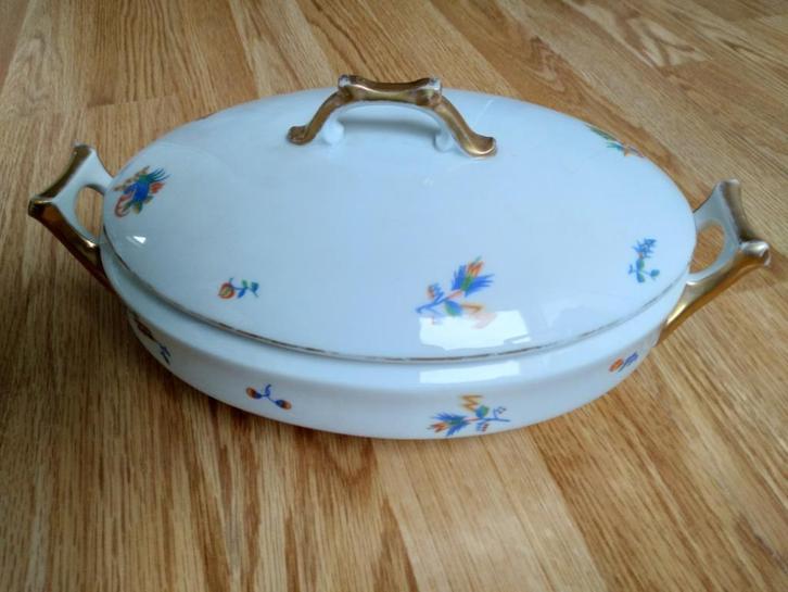 Dekschaal/terrine van porselein, Huis en Inrichting, Keuken | Servies, Gebruikt, Schaal of Schalen, Overige stijlen, Porselein