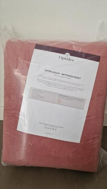 Nieuw Optipluche dekbedovertrek roze 2x2 beschikbaar voor biedingen