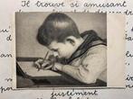Jongetje schrijft een brief (NN), Verzamelen, Ophalen of Verzenden, 1920 tot 1940, Gelopen, Kinderen