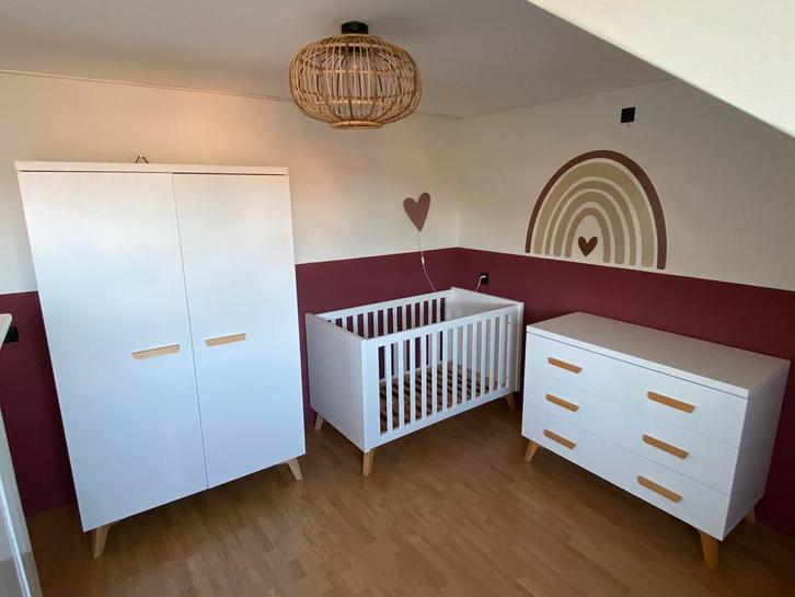 TWF mika babykamer 3 delig.  Ledikant/Commode/Kast, Kinderen en Baby's, Babywiegjes en Ledikanten, Zo goed als nieuw, Ophalen