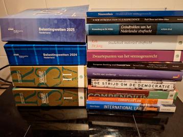 Rechten/Fiscaal Recht Studieboeken - Leiden beschikbaar voor biedingen
