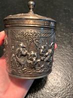 Antiek verilverd thee doosje met reliëf, Ophalen of Verzenden