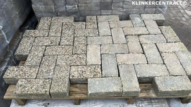 ROOIKORTING 4.000m2 grijs 7cm dik betonklinkers straatstenen, Tuin en Terras, Tegels en Klinkers, Gebruikt, Klinkers, Beton, 10 m² of meer