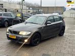 BMW 1-serie 120i High Executive, Auto's, BMW, 1-Serie, Achterwielaandrijving, 4 cilinders, Handgeschakeld