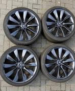 Tesla Model S breedset zgan, Ophalen