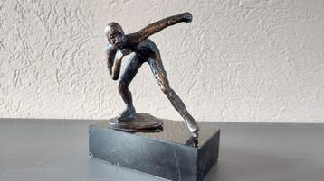 Bronzen beeldje " de Schaatser". beschikbaar voor biedingen