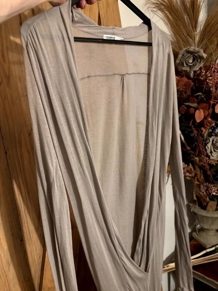 Prachtige Nude HUMANOID Jurk met bijzondere hals S/M !!!, Kleding | Dames, Jurken, Zo goed als nieuw, Beige, Onder de knie, Ophalen of Verzenden