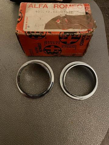 Chromen instrumentenpaneelring - Alfa Romeo Duetto beschikbaar voor biedingen