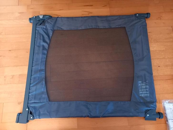 Lindam traphekje grijs - inklapbaar, Kinderen en Baby's, Traphekjes, Zo goed als nieuw, Oprolhekje, Overige materialen, minder dan 100 cm