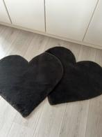 Vloerkleed in hartvorm (2 stuks), Me Gusta, 50 tot 100 cm, Zo goed als nieuw, 50 tot 100 cm