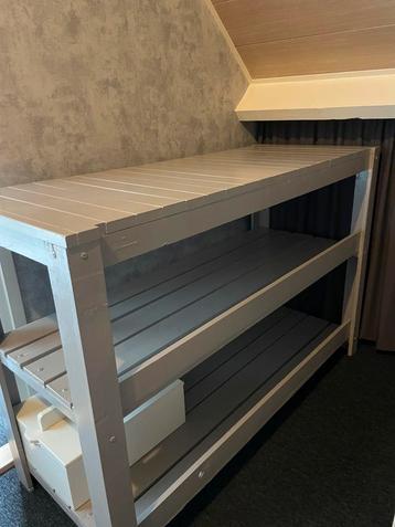 Opbergkast beschikbaar voor biedingen