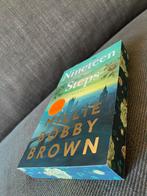 Millie Bobby Brown - Nineteen Steps. (2023), Boeken, Ophalen of Verzenden, Zo goed als nieuw, Millie Bobby Brown