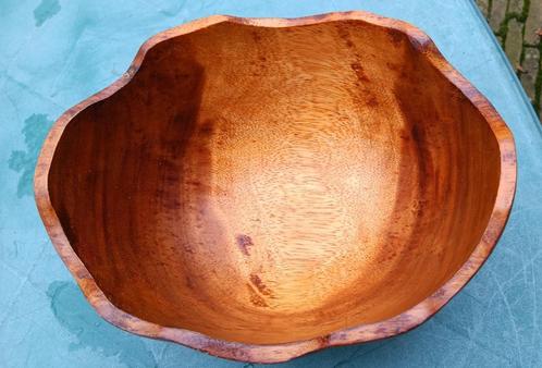 Vintage OLIJVEN HOUT schaal ei vorm golvende bovenzijde, Huis en Inrichting, Keuken | Servies, Gebruikt, Schaal of Schalen, Overige stijlen