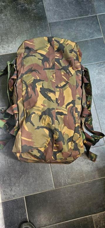 Leger Camouflage sporttas / Weekend tas  beschikbaar voor biedingen