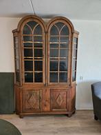 Prachtige oude buffetkast, familiestuk., Huis en Inrichting, Kasten | Vitrinekasten, Ophalen, Gebruikt, 25 tot 50 cm, 200 cm of meer