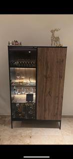 MOET WEG Vritrine kast zwart hout, Huis en Inrichting, Kasten | Roldeurkasten en Archiefkasten, 100 tot 150 cm, Ophalen of Verzenden