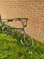 Bmx, Fietsen en Brommers, Fietsen | Crossfietsen en BMX, Ophalen, Zo goed als nieuw, Voetsteunen