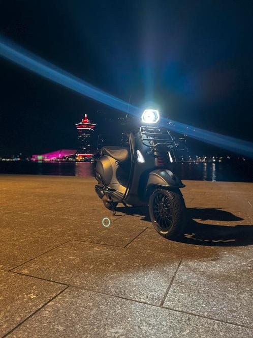Vespa sprint full option 50cc brom, Fietsen en Brommers, Brommers | Vespa, Zo goed als nieuw, Maximaal 45 km/u, Ophalen