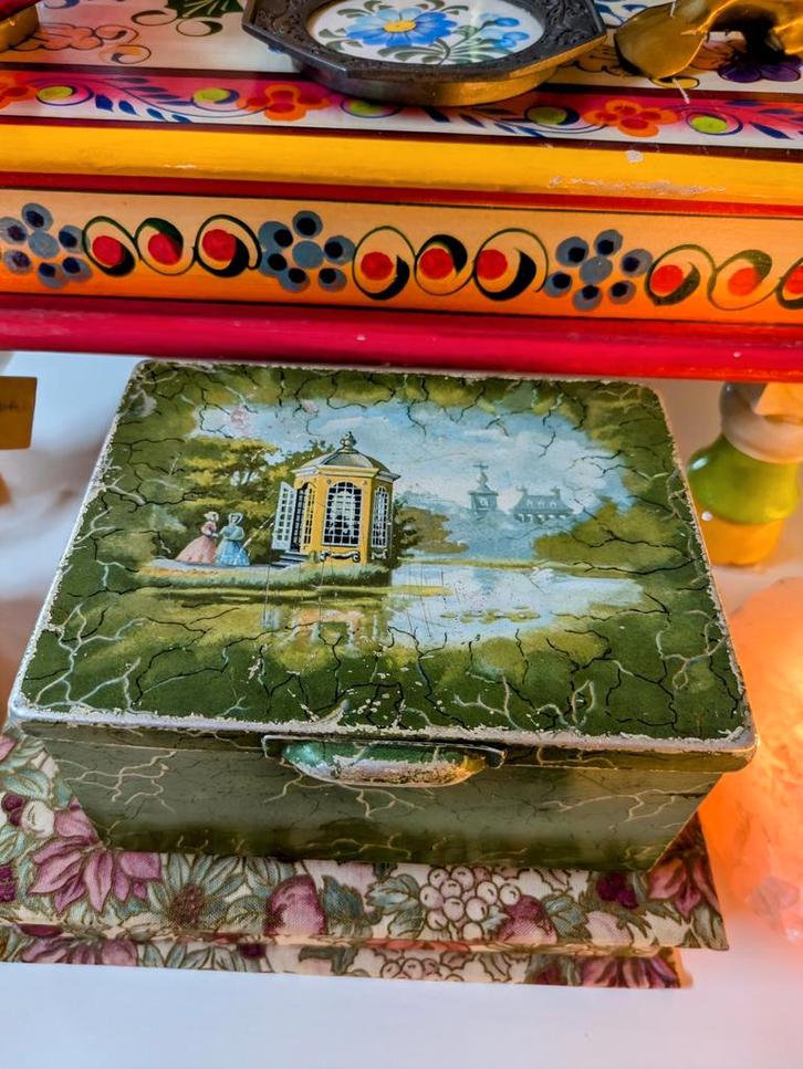 Vintage blik theehuis, Verzamelen, Blikken, Gebruikt, Overige, Overige merken, Ophalen of Verzenden