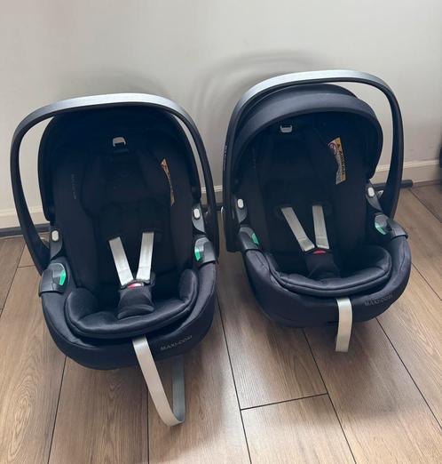 2 x zwarte maxi cosi tweeling als nieuw, Kinderen en Baby's, Autostoeltjes, Zo goed als nieuw, Maxi-Cosi, Isofix, Ophalen