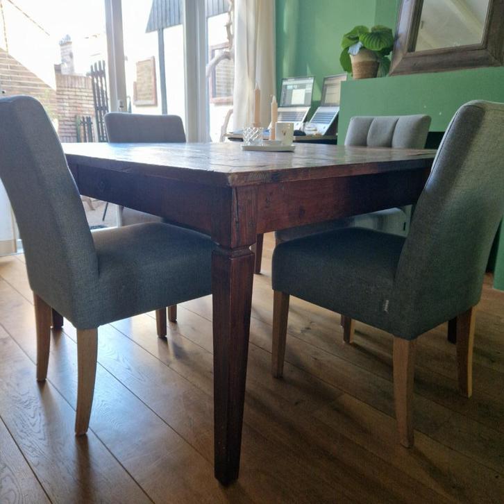 Mooie tafel :-), Huis en Inrichting, Tafels | Eettafels, Gebruikt, 100 tot 150 cm, 100 tot 150 cm, Vijf personen of meer, Vierkant