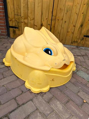 Kikker zandbak beschikbaar voor biedingen