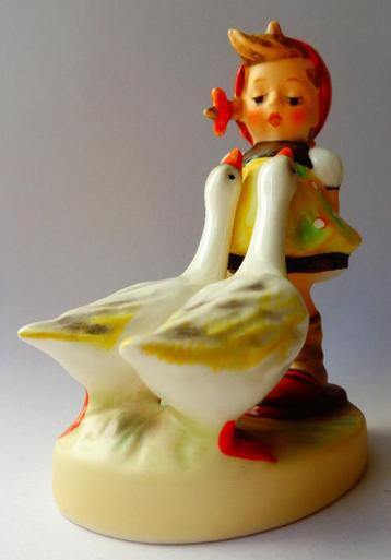 M I Hummel nr.: 47 3/0 -Goose Girl-TMK-7 -10 ¾ cm. Als Nieuw beschikbaar voor biedingen